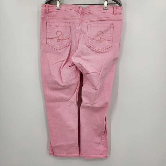Lilly Pulitzer Crop Jean Womens Size 12 Pink**has some small stains - Picture 9 of 10